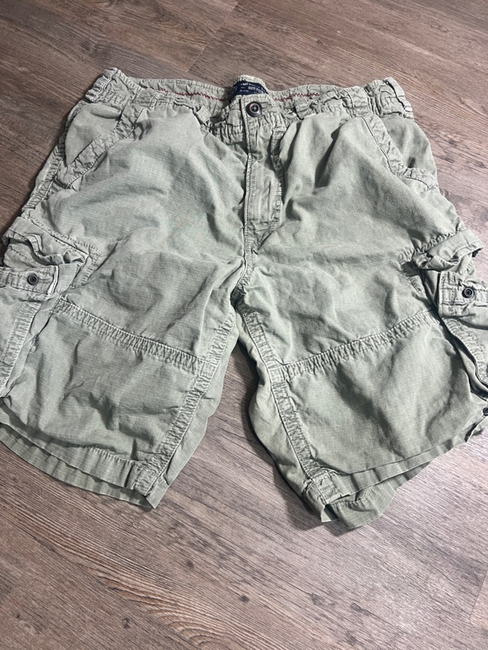 American Eagle Outfitters Olive Green Men's Cargo Shorts
